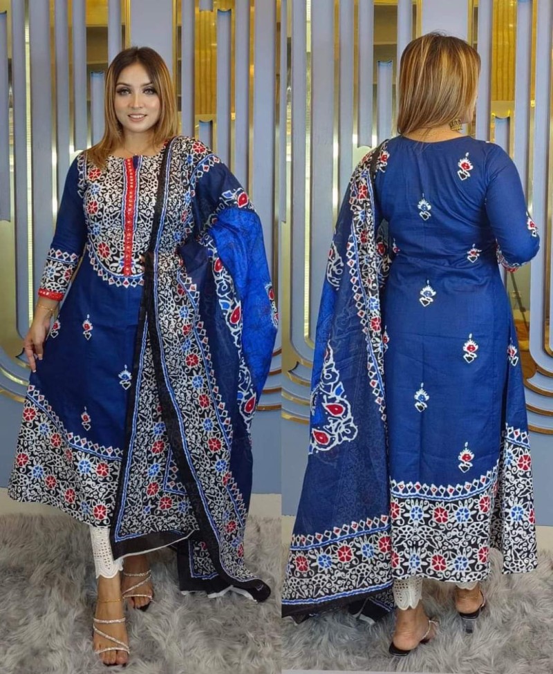 আকর্ষণীয় ডিজাইনে আনস্টিচড কটন থ্রি পিস